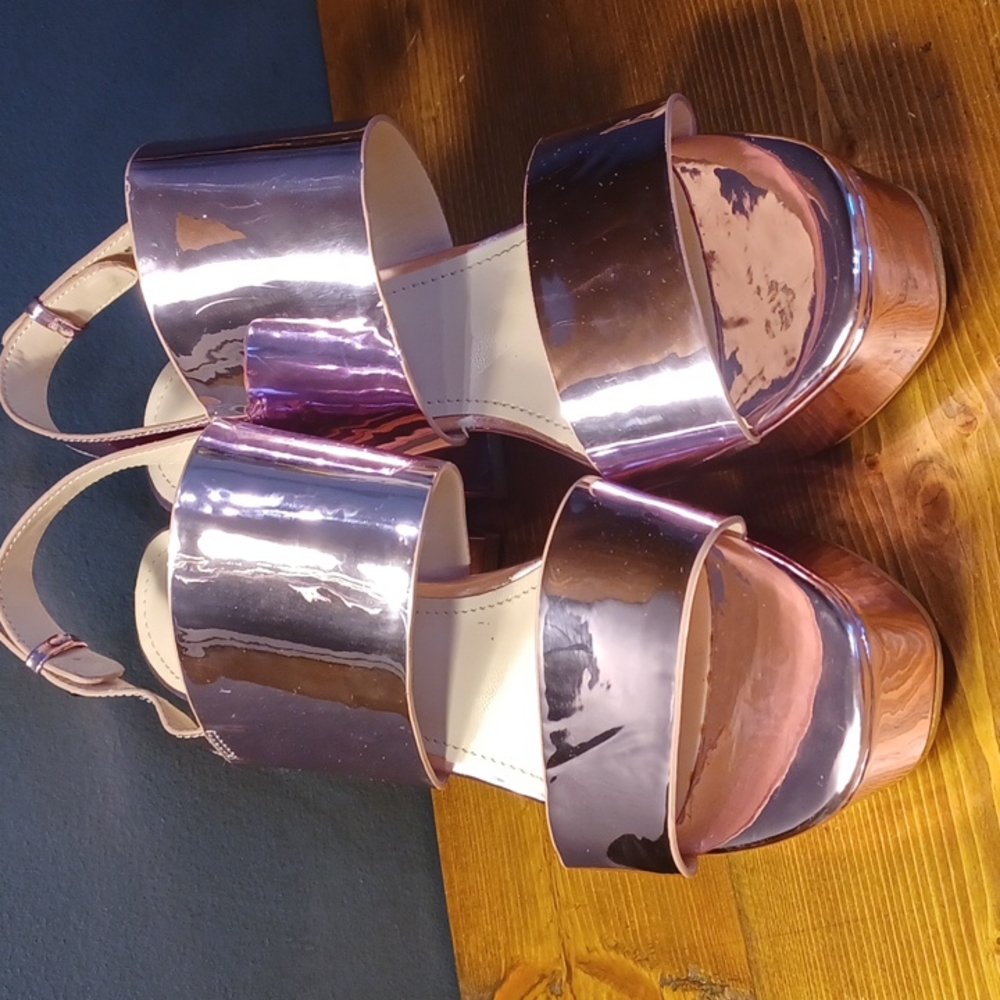 Block heeled sandals - Picture 12 of 16